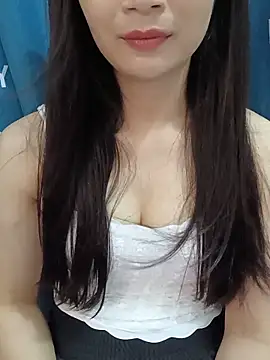 -Hena- online show from 05/18/26, 05:02