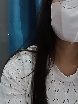 -Hena- online show from 05/26/26, 03:30