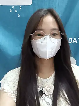 -Hena- online show from 05/31/26, 07:59