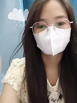 -Hena- online show from 06/08/26, 09:37