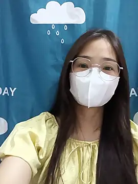 -Hena- online show from 06/16/26, 04:20