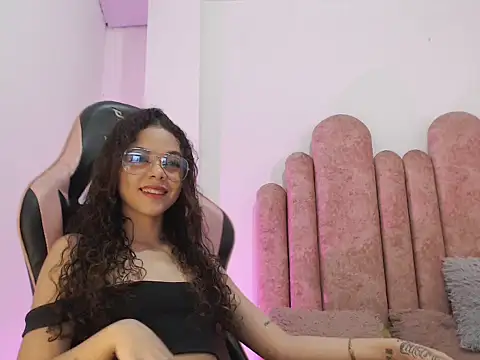 Sofivega18 online show from 06/23/26, 12:41