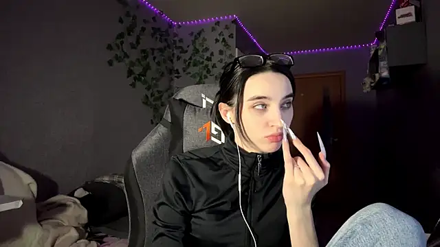 NightFoxxx online show from 05/24/26, 01:16