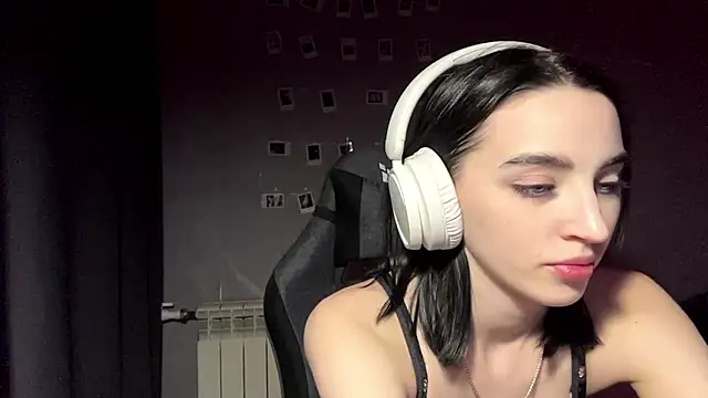 NightFoxxx online show from 06/05/26, 01:39