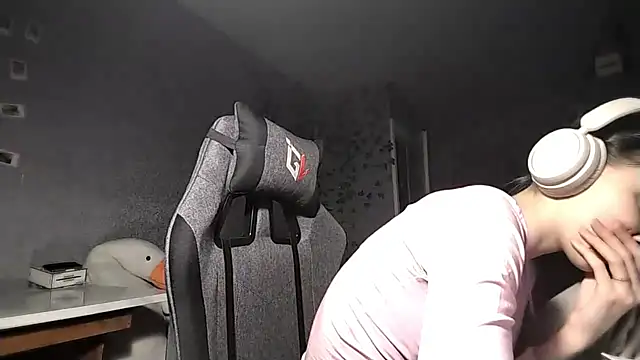 NightFoxxx online show from 06/26/26, 01:37