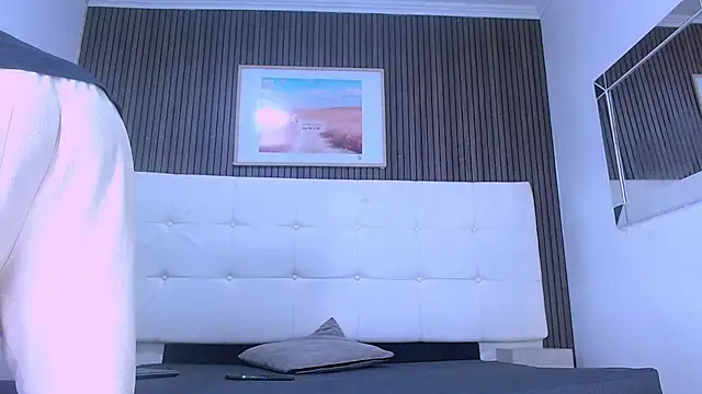 Dilan Hall online show from 06/04/26, 03:40