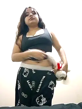 Daniela-Peruana online show from 06/16/26, 05:54