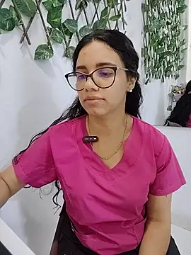 alanahot94 online show from 06/19/26, 09:29