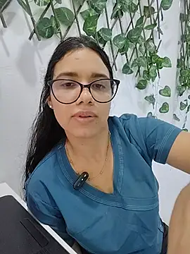 alanahot94 online show from 06/21/26, 09:06