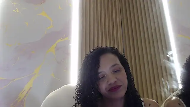 Snapshot of Jazlin_Sg chatting on 06/13/26, 01:31 Jazlin Sg online show from 06/13/26, 01:31