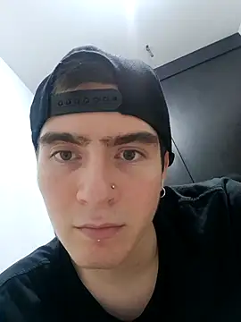 GoldenBoyX11 online show from 05/08/26, 11:32