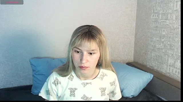 polly holyy online show from 05/18/26, 01:02