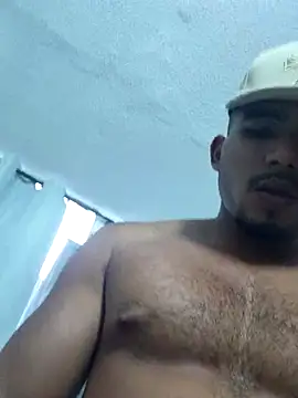 Snapshot of AndrssGold chatting on 05/25/26, 11:00 AndrssGold online show from 05/25/26, 11:00