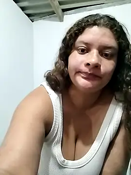 Snapshot of Mara_lopez21 chatting on 05/17/26, 01:25 Mara lopez21 online show from 05/17/26, 01:25