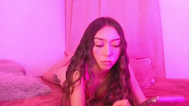Vittoriia ceretti online show from 05/09/26, 11:54