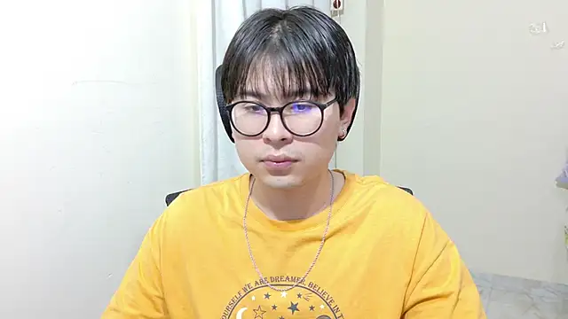 kuromi boy online show from 06/15/26, 04:47
