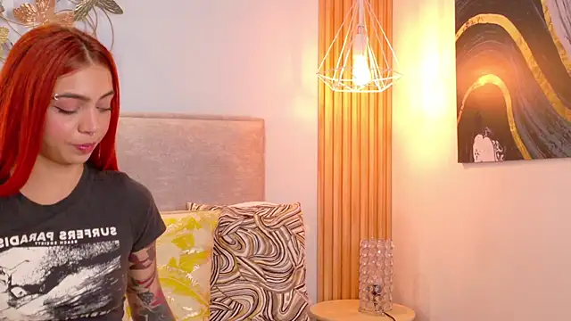 LillyPop  online show from 05/11/26, 02:45
