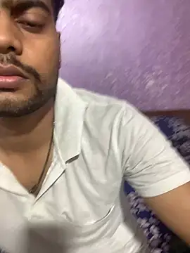 Snapshot of NRI_brutal_couple chatting on 07/07/26, 12:42 NRI brutal couple online show from 07/07/26, 12:42
