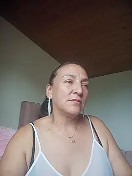 Snapshot of dangerous_milf chatting on 07/05/26, 05:20 dangerous milf online show from 07/05/26, 05:20