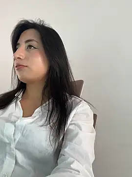 Snapshot of Tabatha_11 chatting on 05/26/26, 06:37 Tabatha 11 online show from 05/26/26, 06:37
