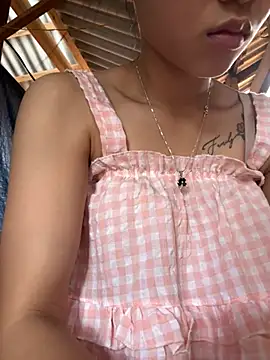 Snapshot of Vi_sexyy chatting on 07/17/26, 03:13 Vi sexyy online show from 07/17/26, 03:13
