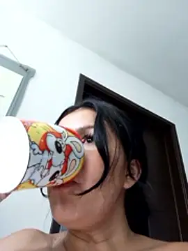Snapshot of Casandra_inthemorning chatting on 06/14/26, 02:41 Casandra inthemorning online show from 06/14/26, 02:41