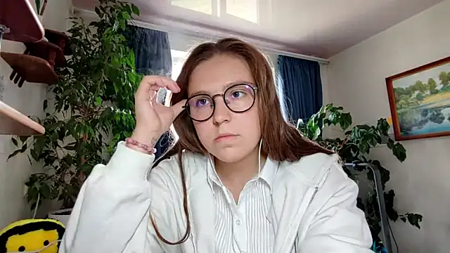 DainaCampagnini online show from 06/10/26, 02:27