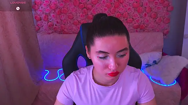 Snapshot of Lola_Leeee chatting on 05/12/26, 12:57 Lola Leeee online show from 05/12/26, 12:57