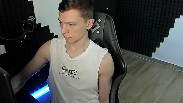 More than friend online show from 06/20/26, 03:26