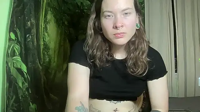 mo0ngoddess online show from 01/15/26, 04:17