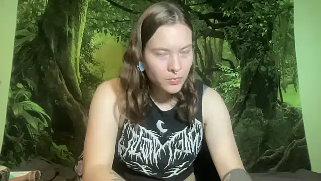 Snapshot of mo0ngoddess chatting on 05/23/26, 03:12 mo0ngoddess online show from 05/23/26, 03:12