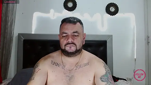 perverseveteranmanxxx online show from 10/28/25, 05:00