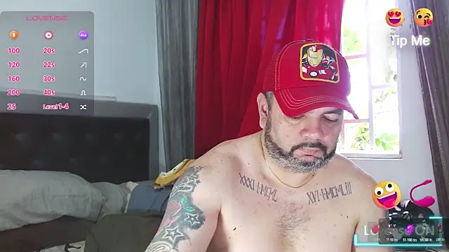 Snapshot of perverseveteranmanxxx chatting on 05/03/26, 06:14 perverseveteranmanxxx online show from 05/03/26, 06:14