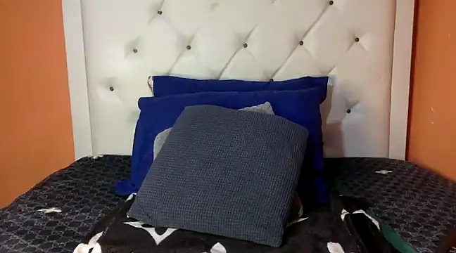 creamyamber online show from 01/05/25, 02:06