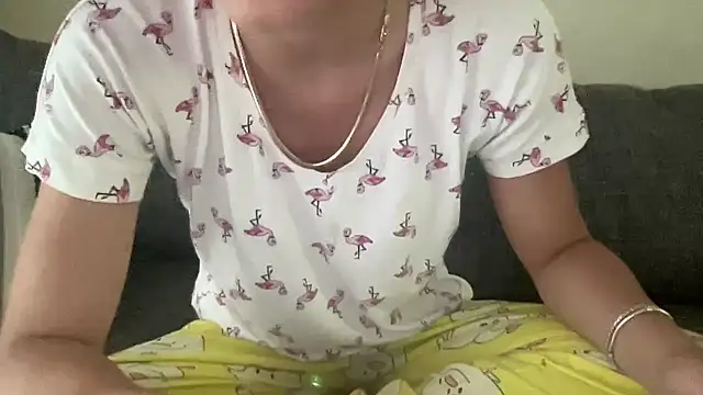 slimsarap online show from 07/25/26, 04:59