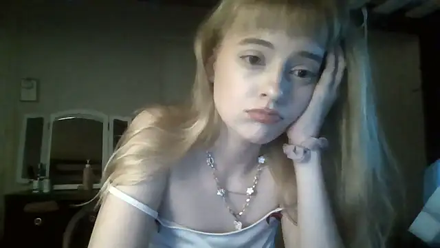 blubunny222 online show from 05/29/26, 11:52