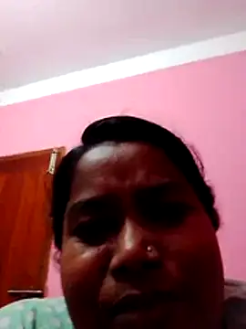 Snapshot of Mona_Vabi chatting on 07/26/26, 04:47 Mona Vabi online show from 07/26/26, 04:47