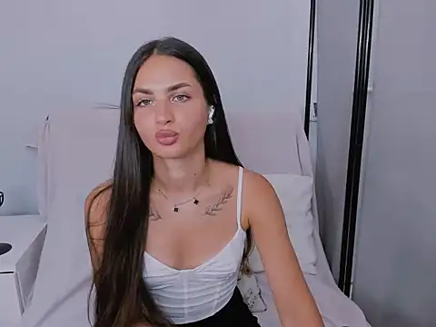 Snapshot of CarlaLovely chatting on 07/17/26, 02:34 CarlaLovely online show from 07/17/26, 02:34