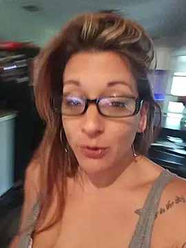 Snapshot of missbellastar chatting on 05/15/26, 02:13 missbellastar online show from 05/15/26, 02:13