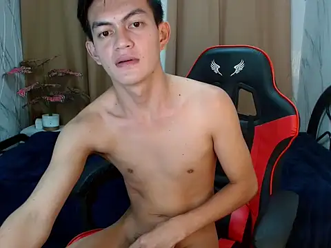 Snapshot of twink_dolores chatting on 05/13/26, 07:00 twink dolores online show from 05/13/26, 07:00
