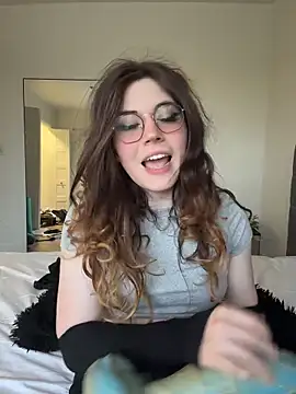 cutypiefull online show from 05/28/26, 12:08