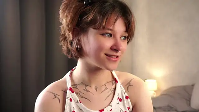 Snapshot of AlesiaPeasel chatting on 07/07/26, 01:15 AlesiaPeasel online show from 07/07/26, 01:15