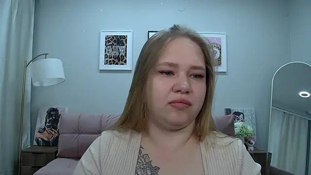 Snapshot of DianaKristol chatting on 06/21/26, 06:10 DianaKristol online show from 06/21/26, 06:10