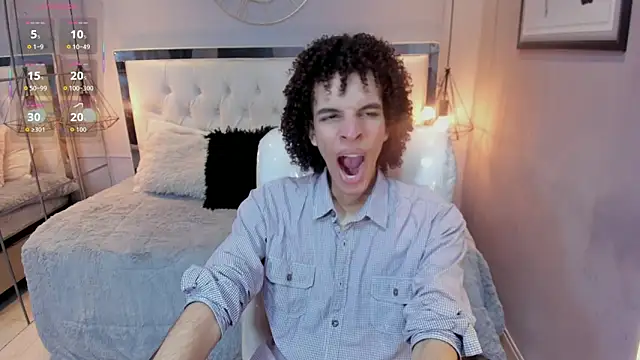 Snapshot of felix_haze chatting on 06/05/26, 06:02 felix haze online show from 06/05/26, 06:02