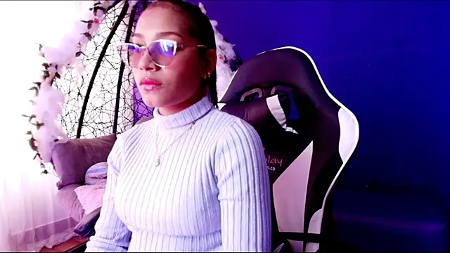 Scarlett Lune online show from 05/20/26, 06:58