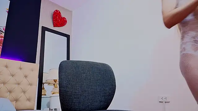 AlissonRose3 online show from 05/30/26, 07:33