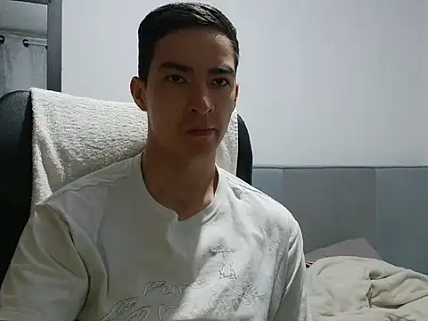 Dan Hottie online show from 06/04/26, 07:53