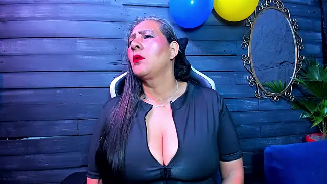 Victoria kyler online show from 06/19/26, 03:22