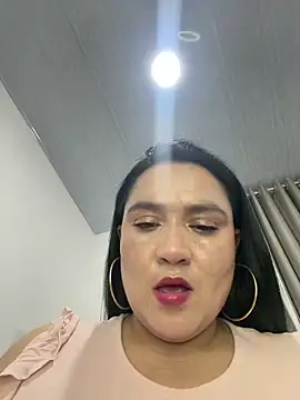 Snapshot of rousee69_ chatting on 05/19/26, 06:31 rousee69 online show from 05/19/26, 06:31