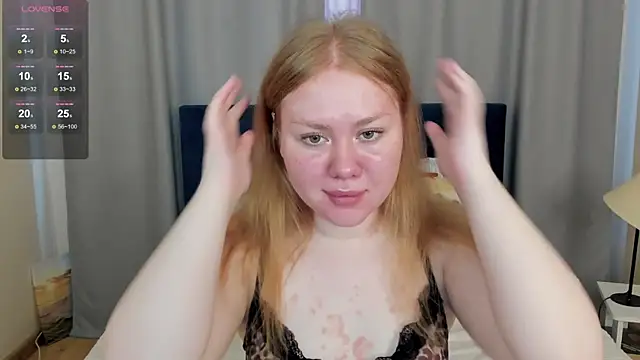 AlexaaBee online show from 06/11/26, 08:12
